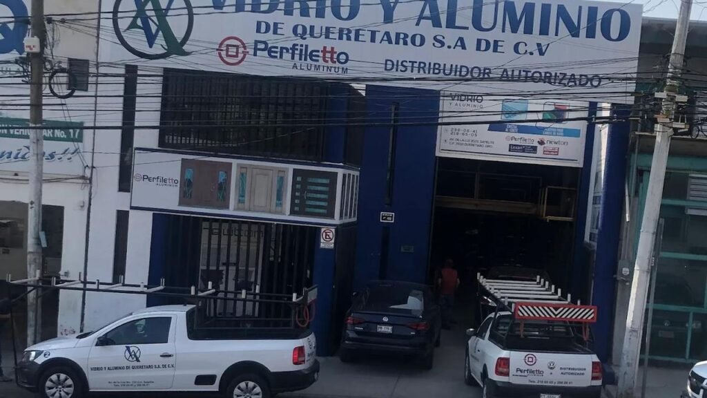 Vidrio Y Aluminio De Queretaro SA de CV