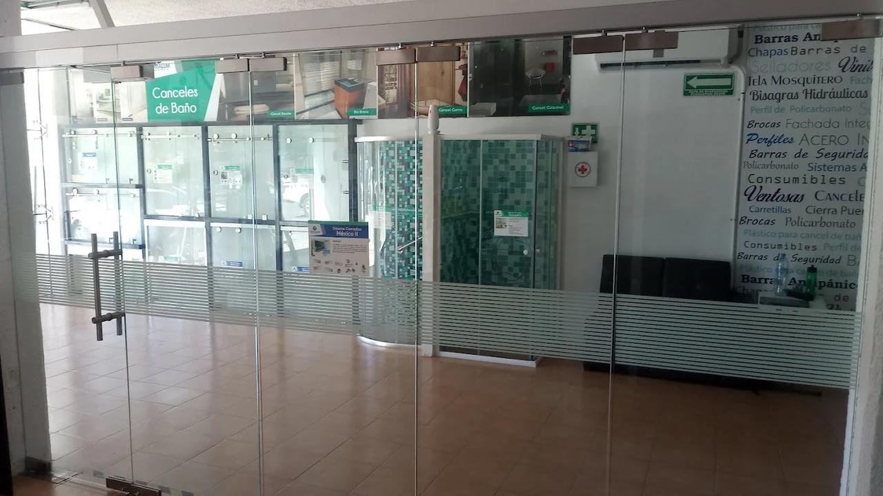 vidrio y aluminio en Cancún